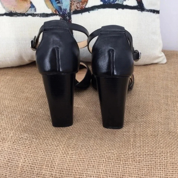 Cole Haan - Nike Air Tech Leather T-Strap Heel - Picture 5 of 8